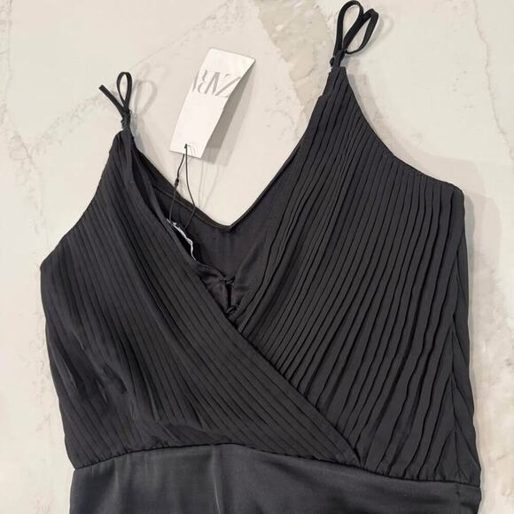 Zara NWT Pleated Draped Plunge Bodysuit Womens XS Spaghetti Straps Back Buttons - Picture 10 of 10